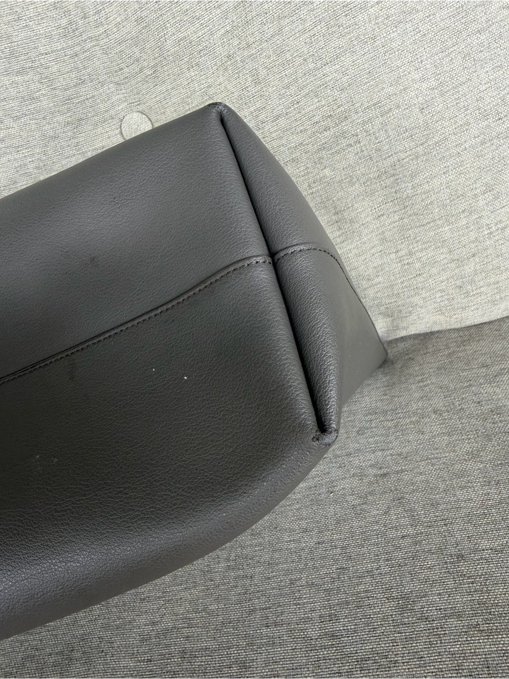 Saint Laurent Grey Leather Tote with Gold YSL Charm - Picture 11 of 15